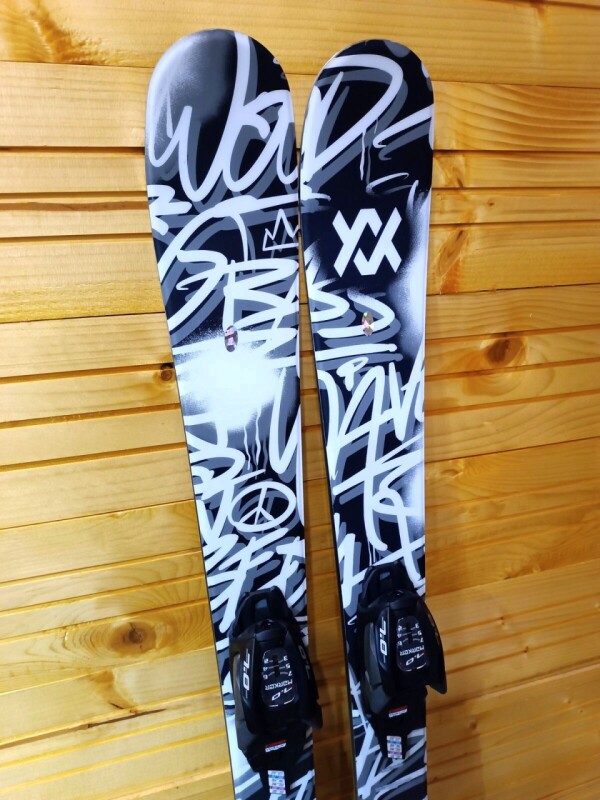 LYŽE VOLKL REVOLT JR PARK SKI 128CM --MODEL 2025--
